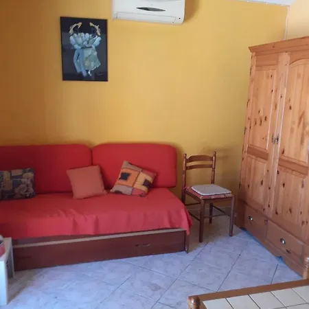 Appartement Tres Beau T1 *